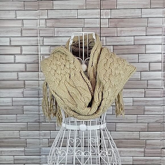 Unbranded scarf One Size - Picture 6 of 7